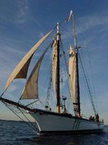 a 2 hr cruise on the 86 foot wooden windjammer