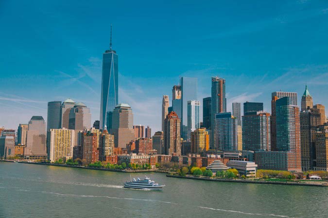 Narrated tour of Manhattan's skyline