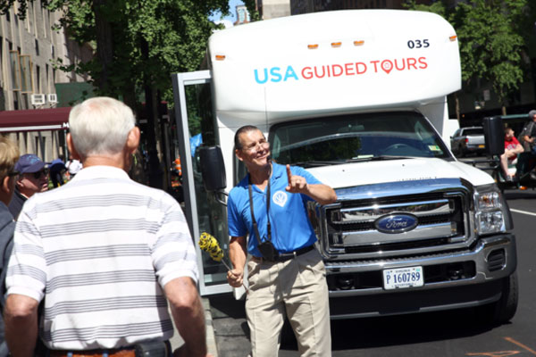 Tour Guide with Guided Tour