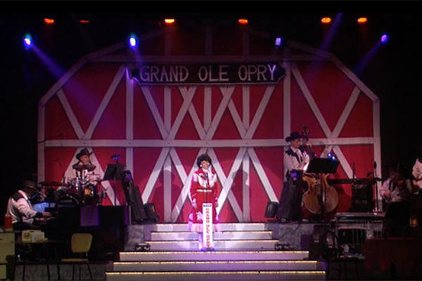 Off-Broadway tribute to legend Patsy Cline