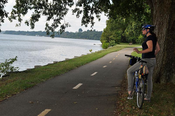 Experience Mount Vernon by Bike and Boat